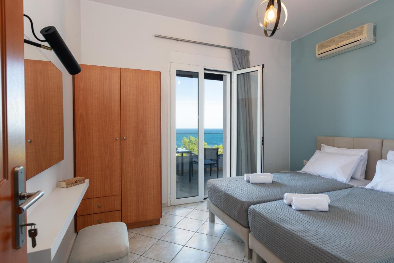 الشقق الفندقية Petres في  Pietra Di Mare المظهر الخارجي الصورة