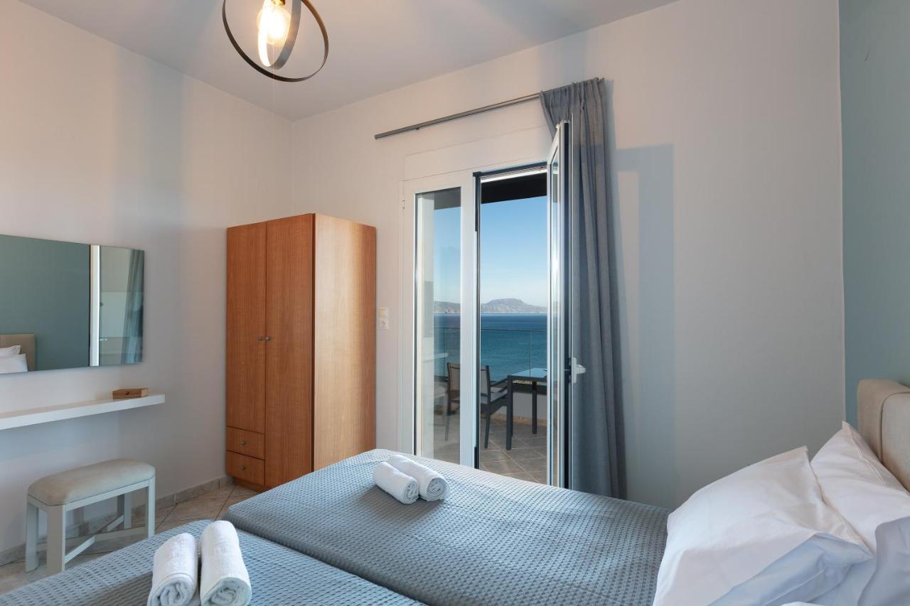 الشقق الفندقية Petres في  Pietra Di Mare المظهر الخارجي الصورة
