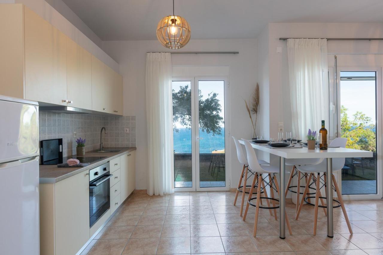 الشقق الفندقية Petres في  Pietra Di Mare المظهر الخارجي الصورة