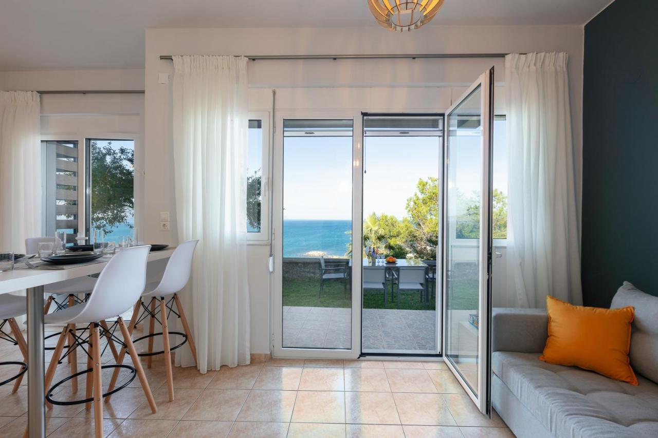 الشقق الفندقية Petres في  Pietra Di Mare المظهر الخارجي الصورة